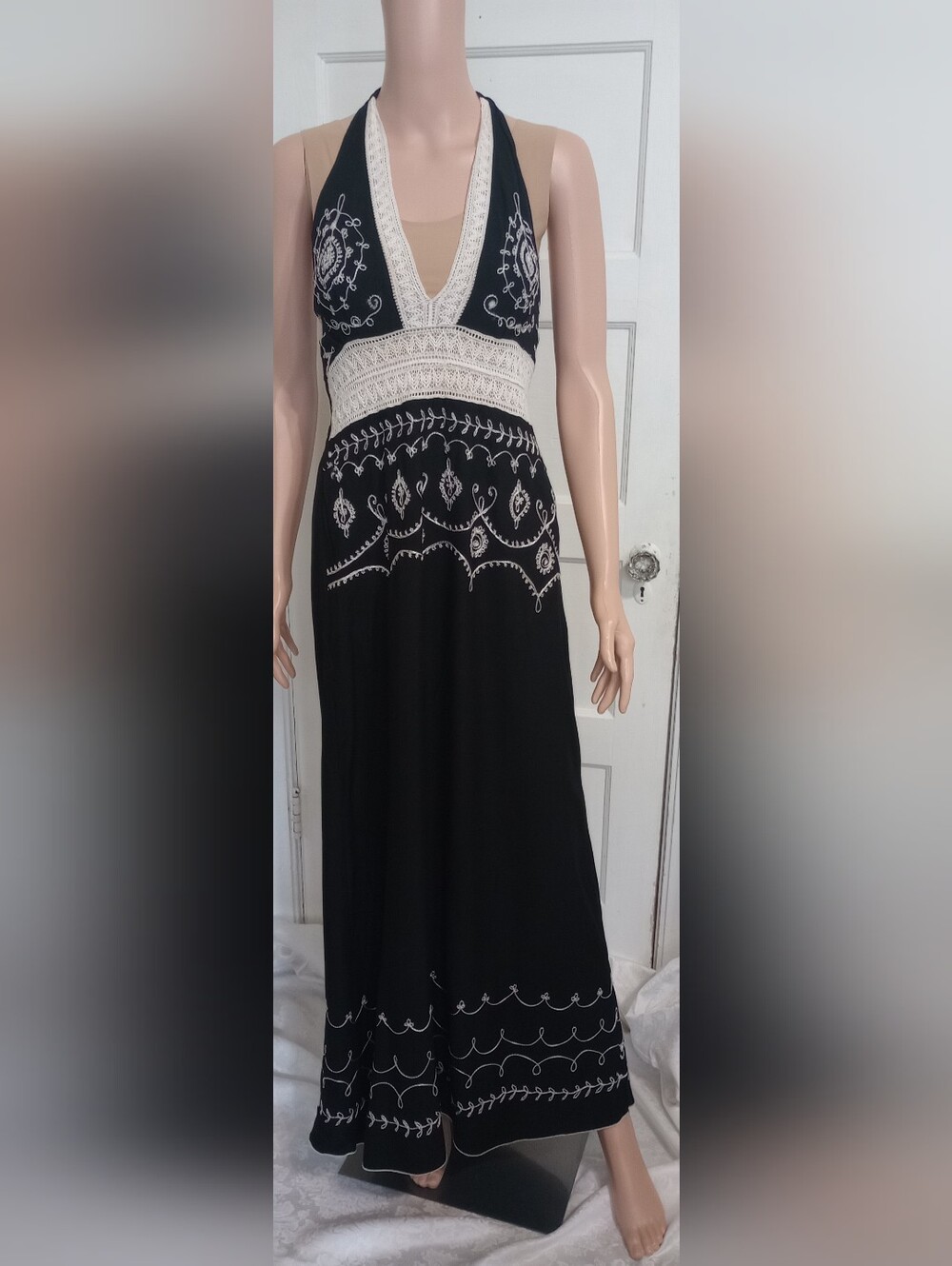 Uluwatu Handmade Lace Black Embroidered Halter Maxi Dress Size M Boho Resort